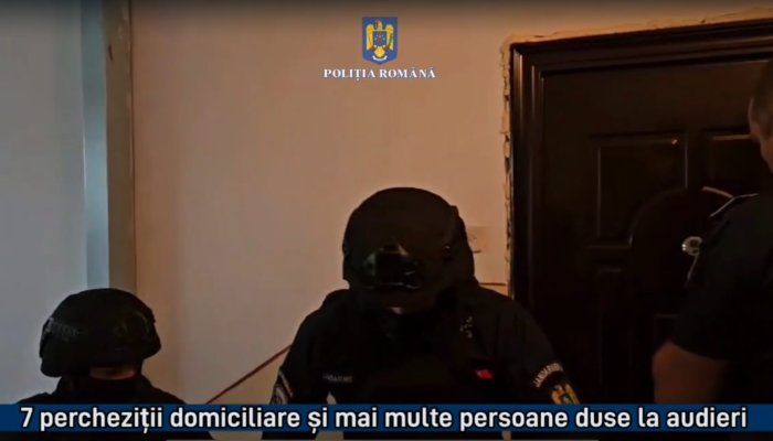Șapte percheziții 