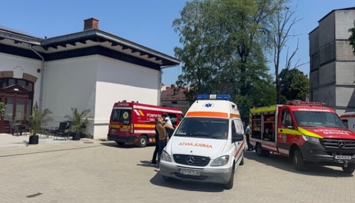 tavanul unui loc de joacă s-a prăbușit