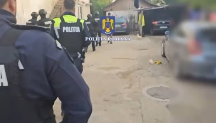 percheziții furt țevi