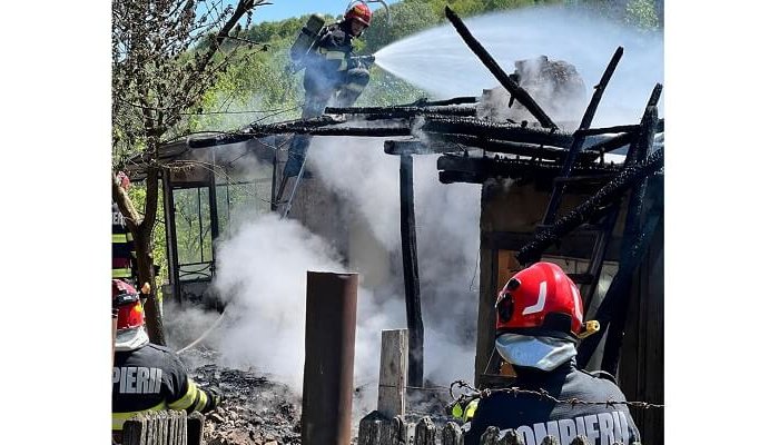 incendiu slănic victimă