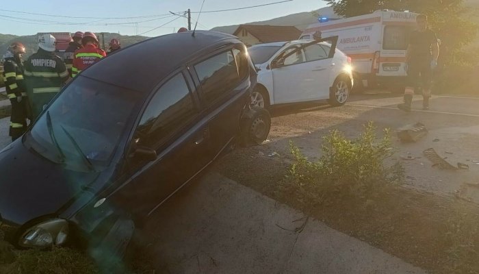 Accident grav pe DN7, soldat cu opt victime. Un copil de trei ani și-a pierdut viața