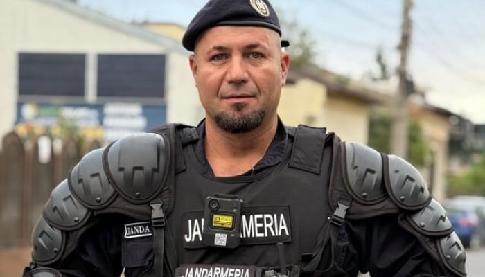 poveste jandarm gruparea mobilă