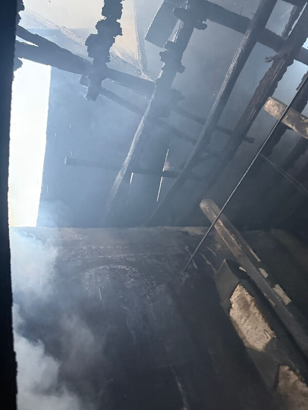 incendiu biserica podu văleni