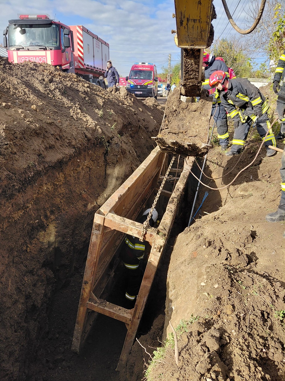 mal pământ surpare victime gherghița