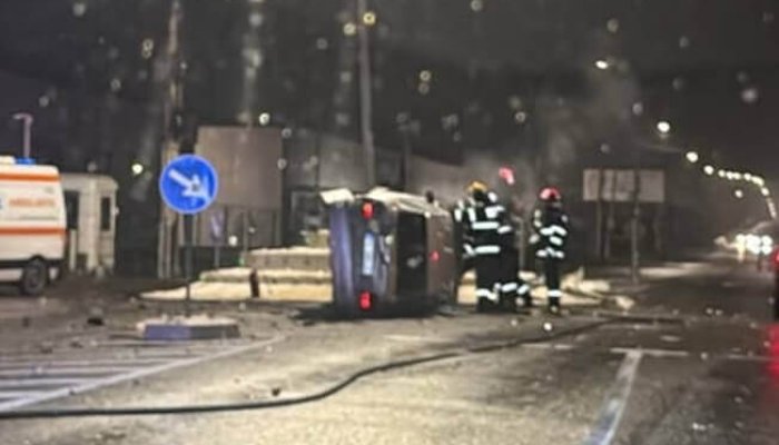 accident autoturism răsturnat giratoriu tătărani