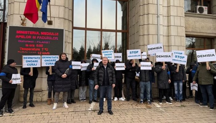 criza apei pusl demisie buzoianu