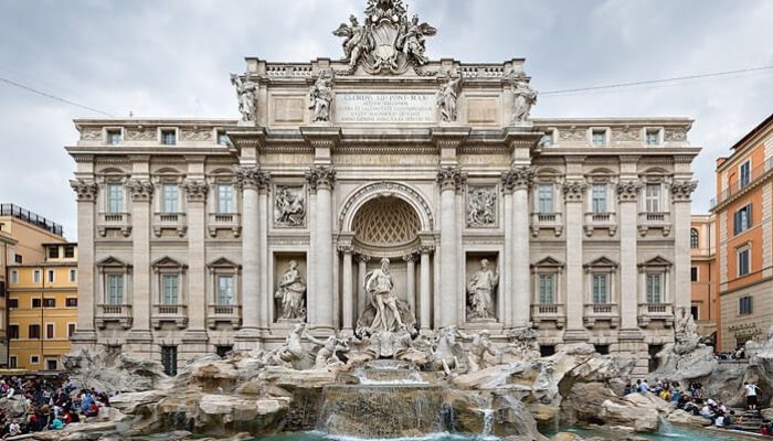 taxă acces fontana din trevi