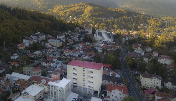 cris-tim fabrica salsi sinaia salam de sibiu