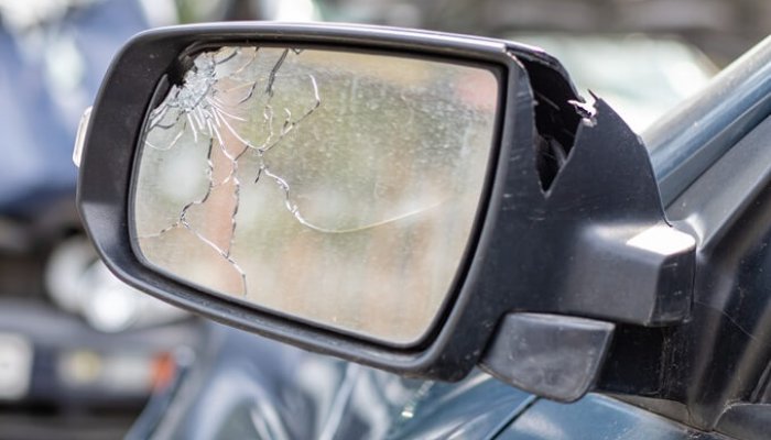 mașini vandalizate cameliei aleea brumărelelor