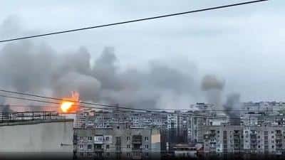 Școala de artă din Mariupol unde se adăposteau 400 de oameni a fost bombardată