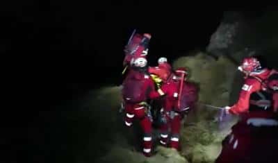 Un nou semnal de alarmă, după tragedia din Bucegi: “Chiar când scoteam trupul tinerei din prăpastie, un părinte își transporta copilul de nici un an în brațe”