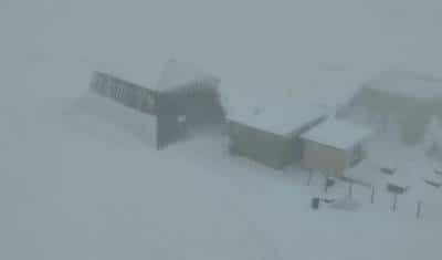 VIDEO 🎦 Misiune contracronometru în Bucegi. Un turist iranian rănit, căutat prin noapte și viscol de salvamontiști din două județe