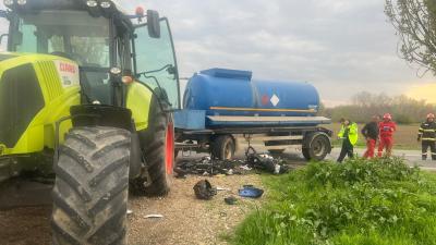 FOTO 📸 Doi tineri au fost răniți în accidentul cu motociclete, de pe DN1D.  Imagini de la locul  impactului / UPDATE - Una dintre victime a murit