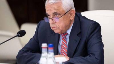 Legume coapte forțat cu substanțe toxice | Petre Daea îi amenință cu tăierea subvențiilor pe legumicultorii care folosesc chimicale concentrate pentru coacerea forțată a legumelor